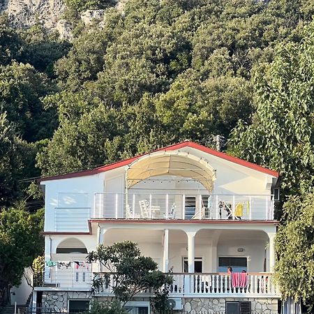 Azzure Apartment Ulcinj Exterior photo